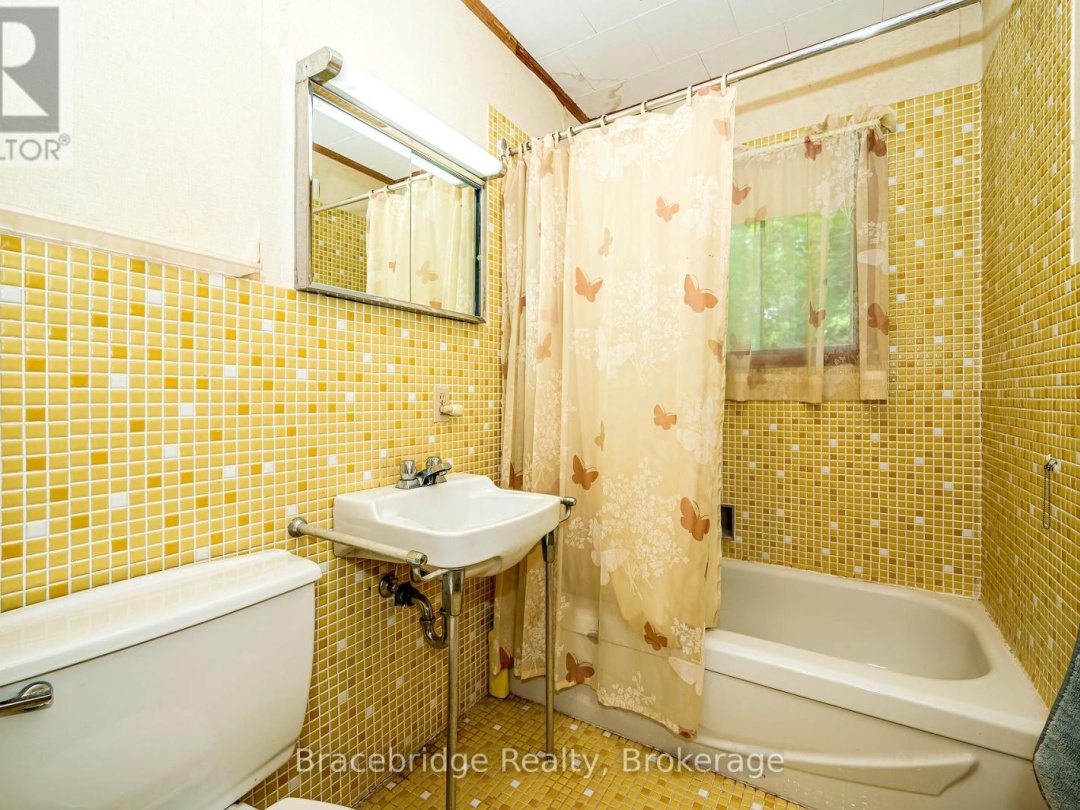 1023 COLONY TRAIL, 