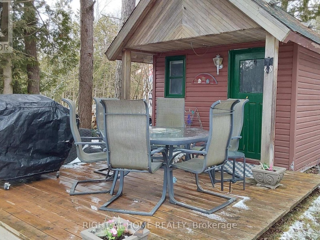 2323 Lakeshore Drive, Lake Simcoe