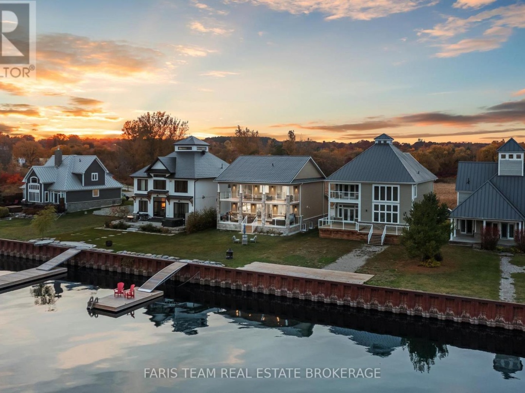 7 DOCK LANE, 