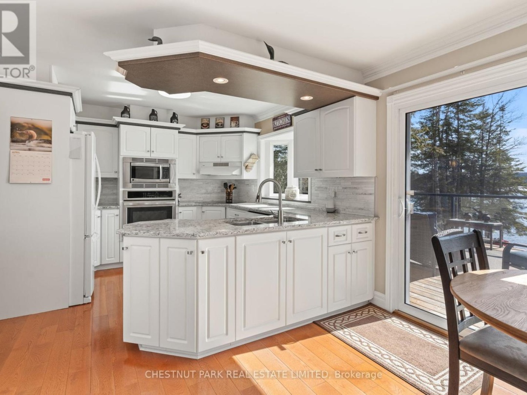 1168 Curry Road, Haliburton Lake