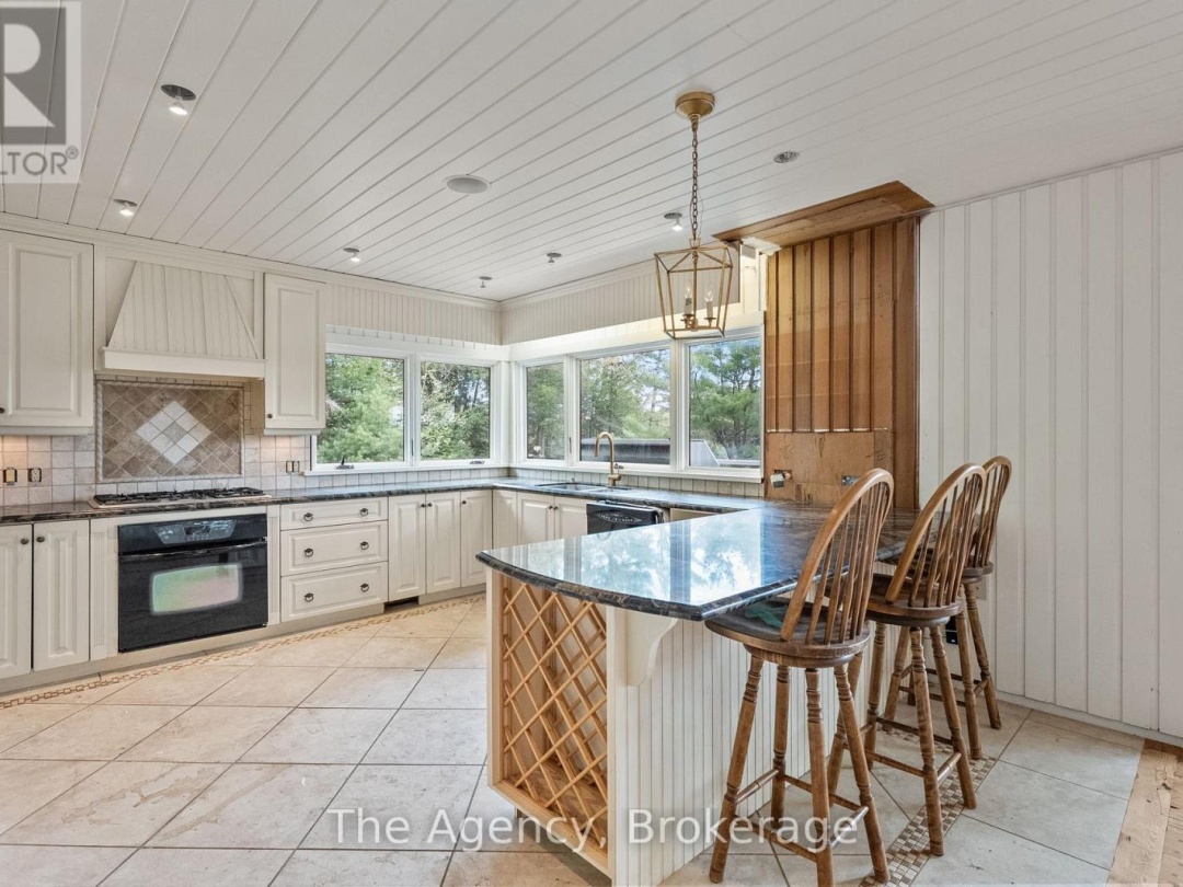 80 Tall Timbers Road, Lake Joseph