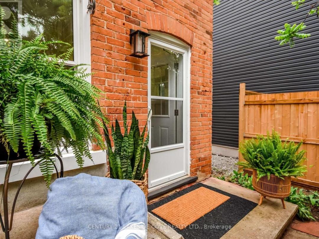 74 Penetang Street, Orillia