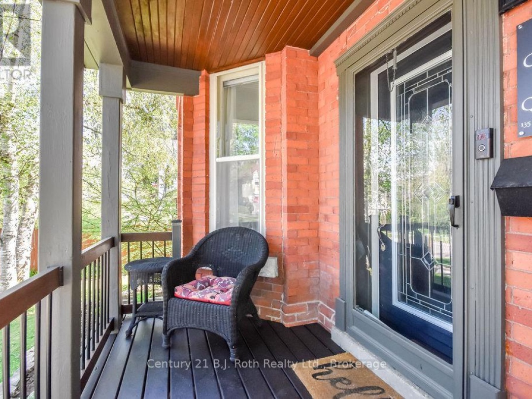 135 PETER STREET N, Orillia