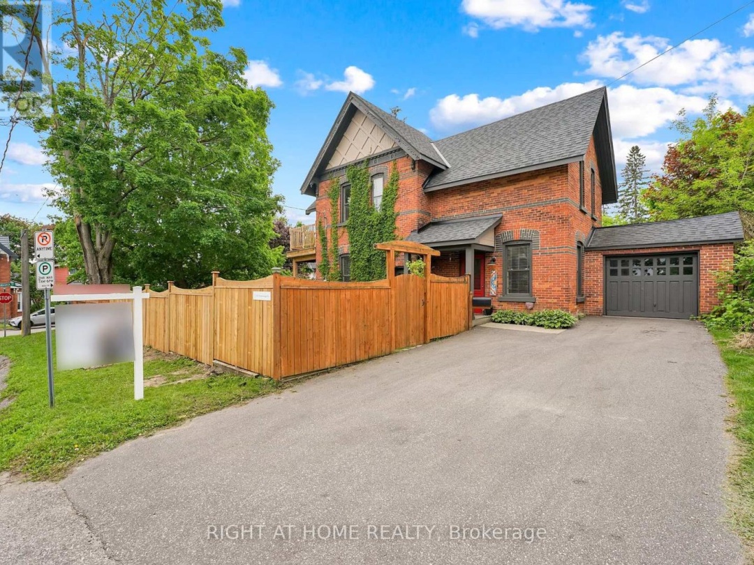 182 Nottawasaga Street, Orillia