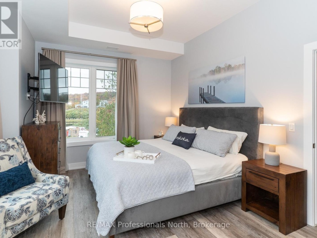 100 - 25 PEN LAKE POINT ROAD, 