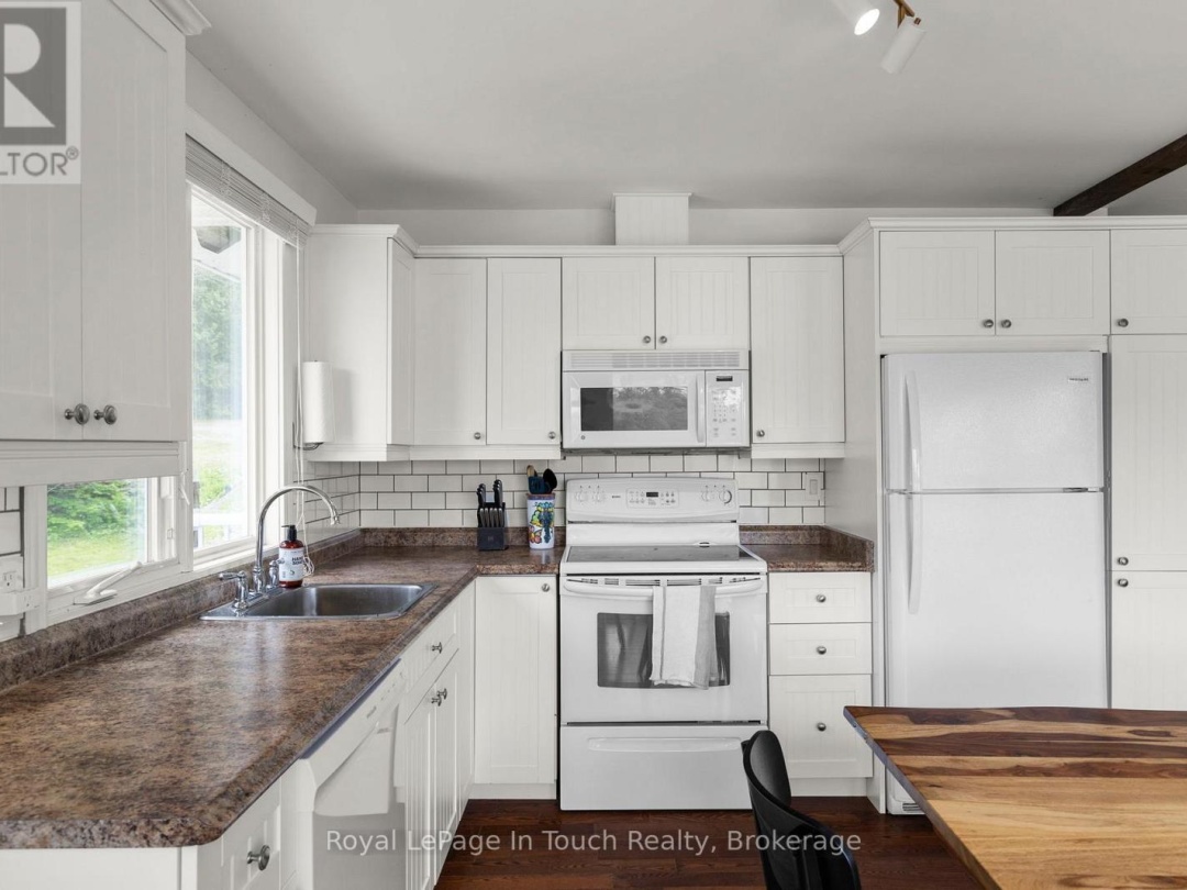 198 LAVALLEY WAY, 