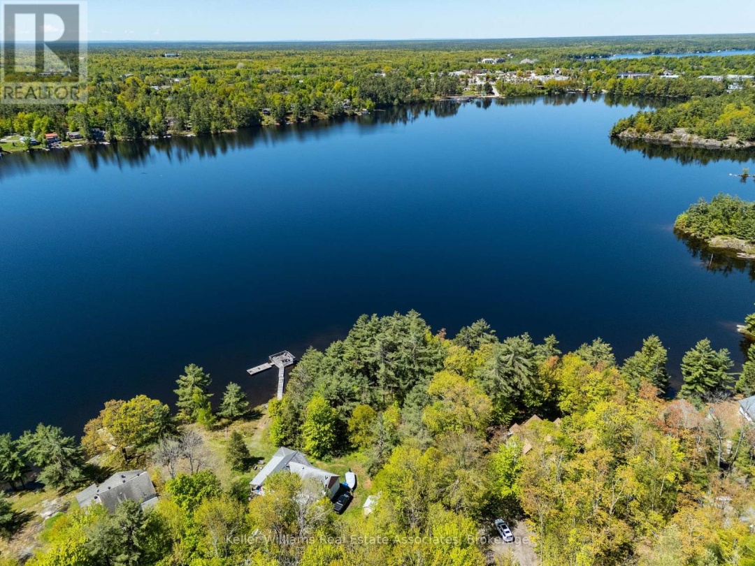 Unit 2 1200 North Shore Drive, Gull Lake