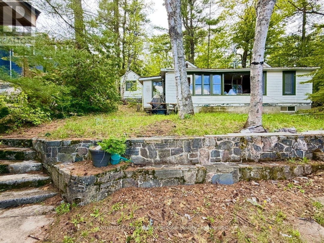 1042 3100 Road, Lake Muskoka