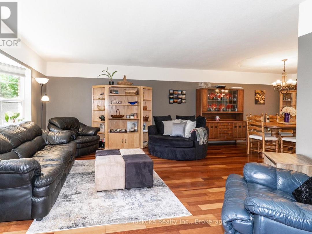 12 SILVER OAKS CRESCENT, 