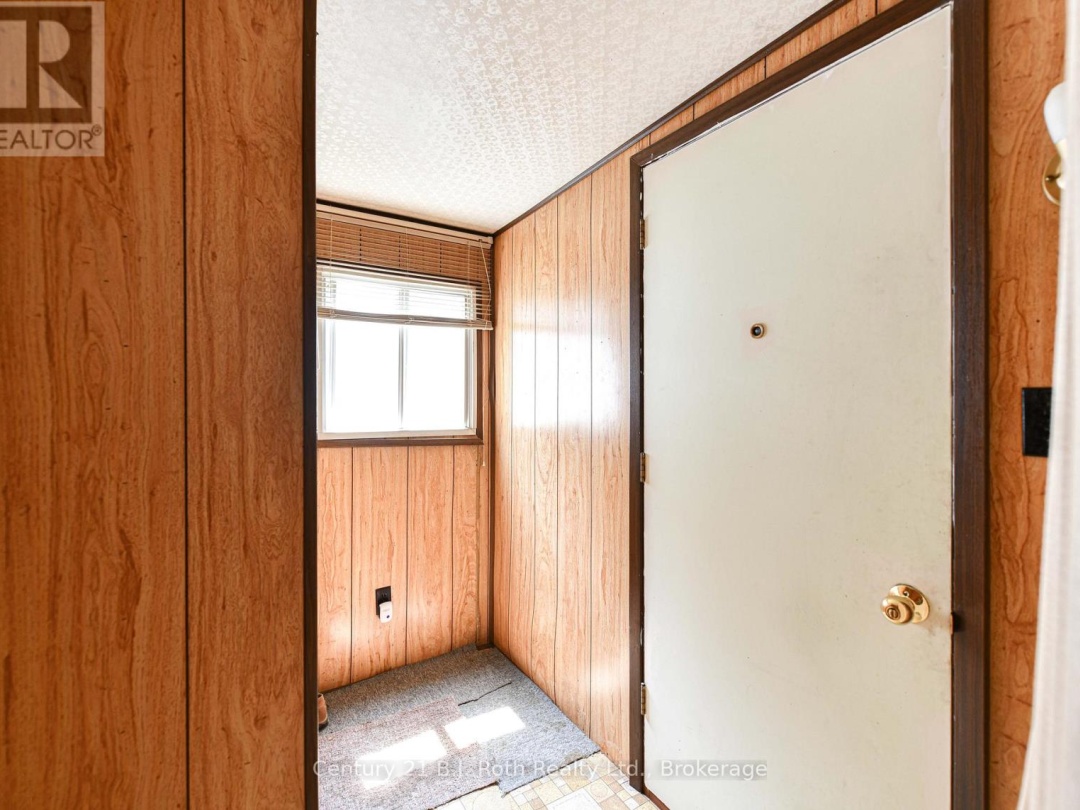 31 - 580 WEST STREET S, 