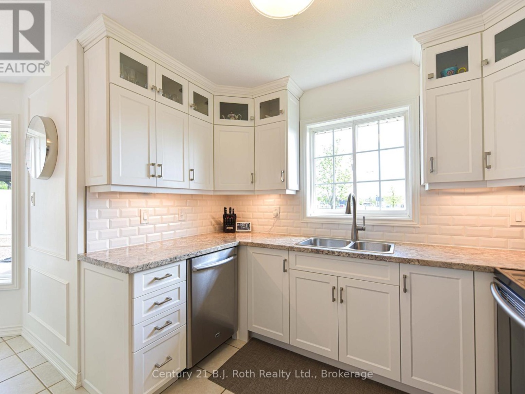 3196 Monarch Drive, Orillia