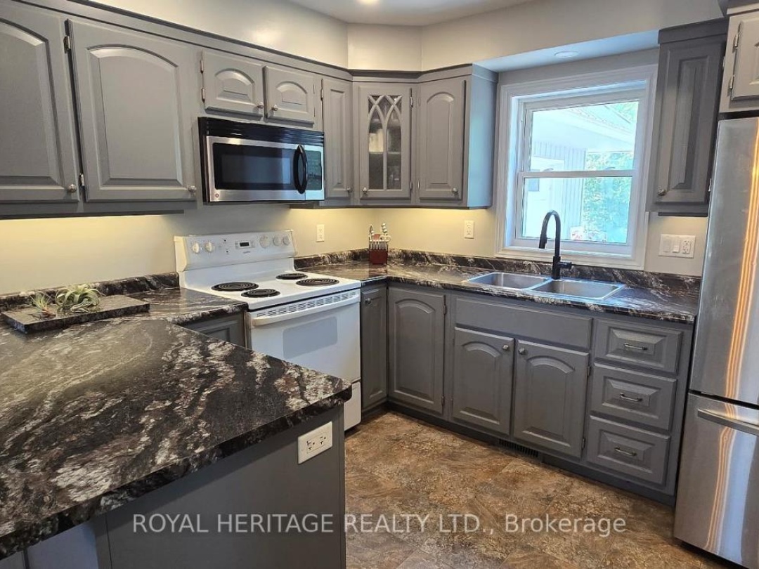 34 PRINCE STREET W, 