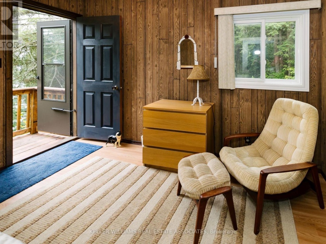 6415 KENNISIS LAKE ROAD, Kennisis Lake