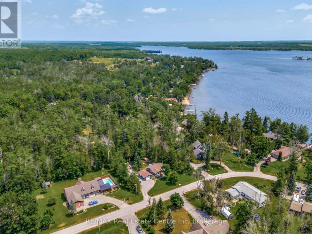 33 GRAHAM DRIVE, 