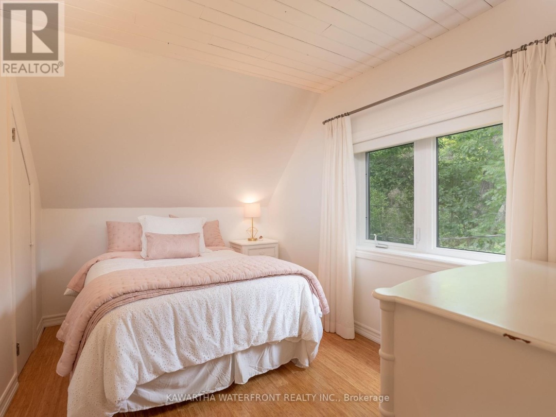 11 Woodworth Drive, Four Mile Lake