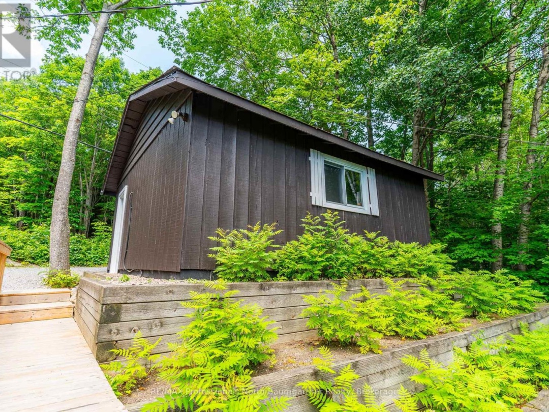 6281 KENNISIS LAKE ROAD, 