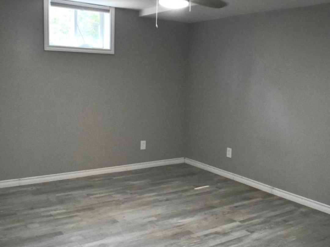 1258 RAVENSCLIFFE ROAD, 