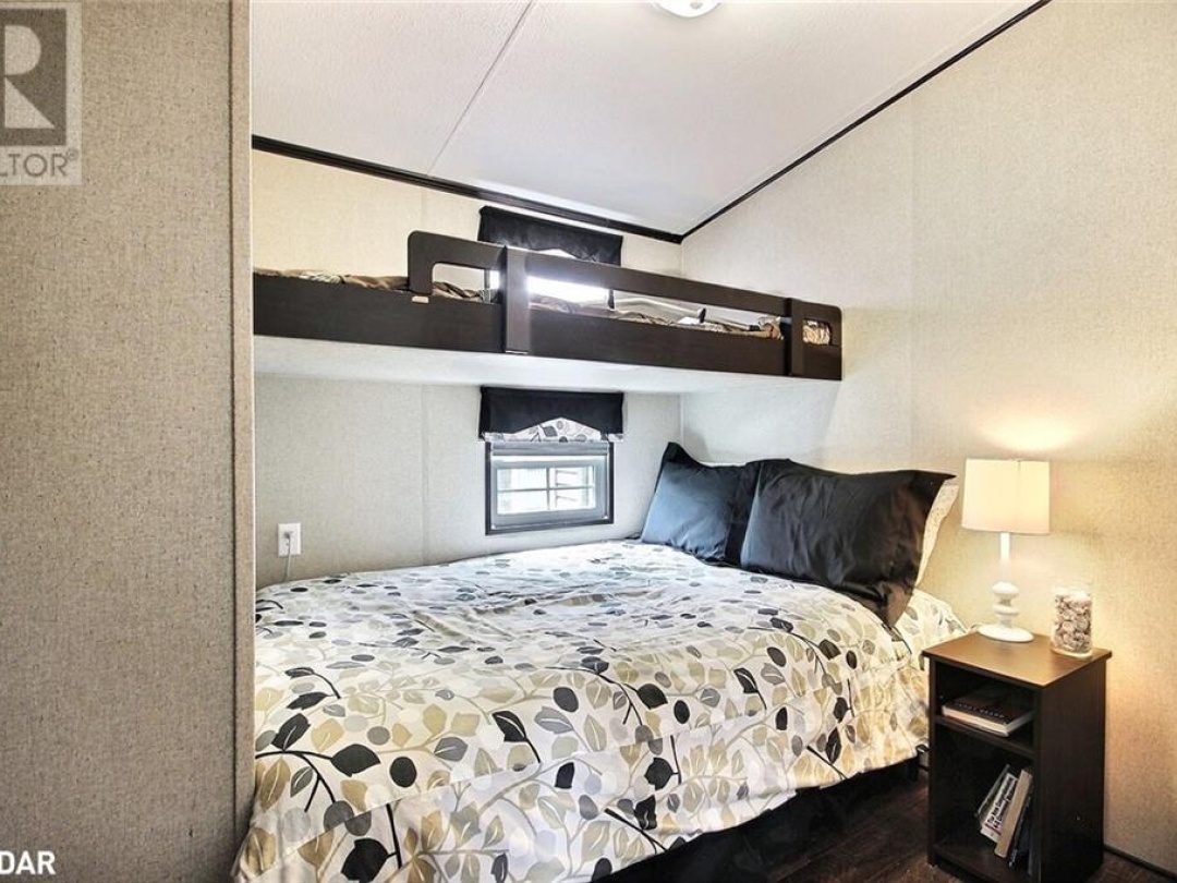3500 LAUDERDALE POINT Crescent Unit# 17, 