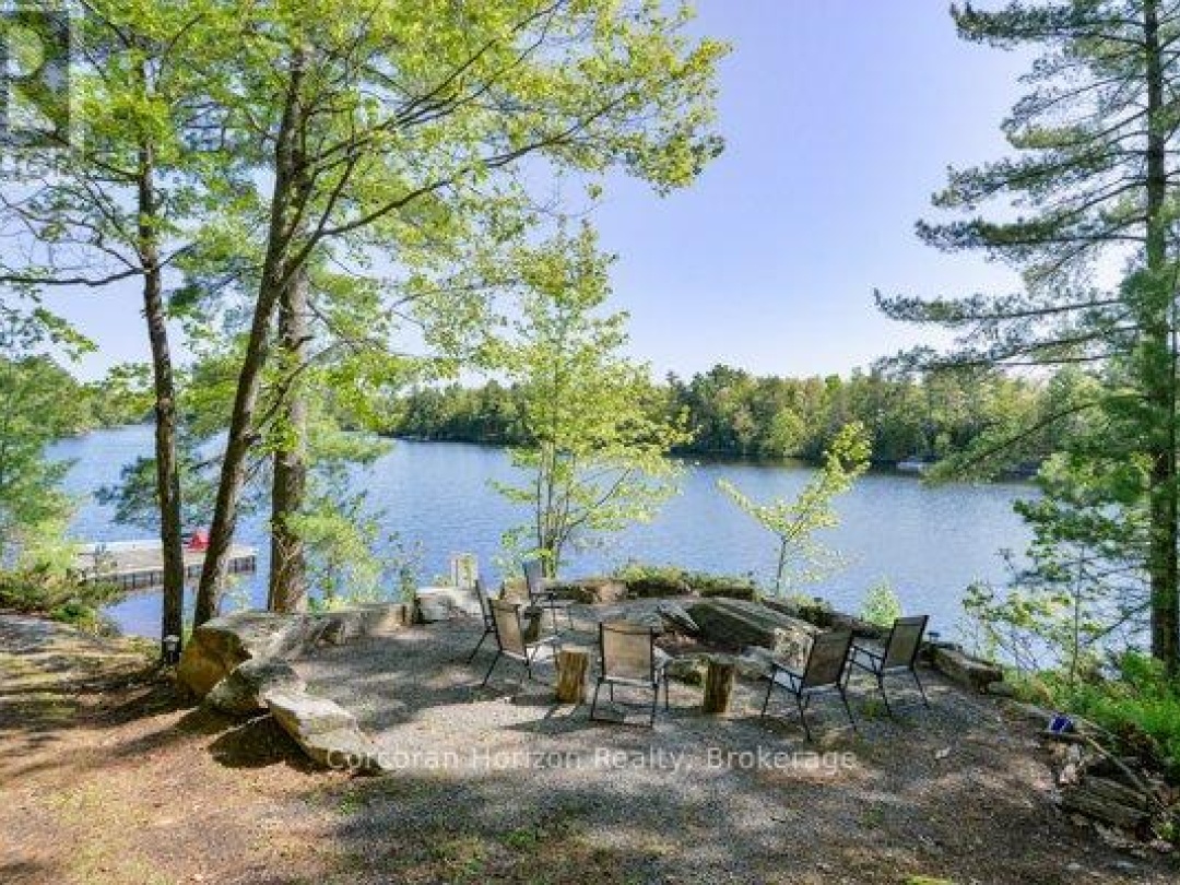 1320 Island 360 Road, Six Mile Lake