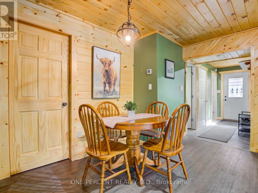 1105 Lakeshore Road, Gooderham Lake