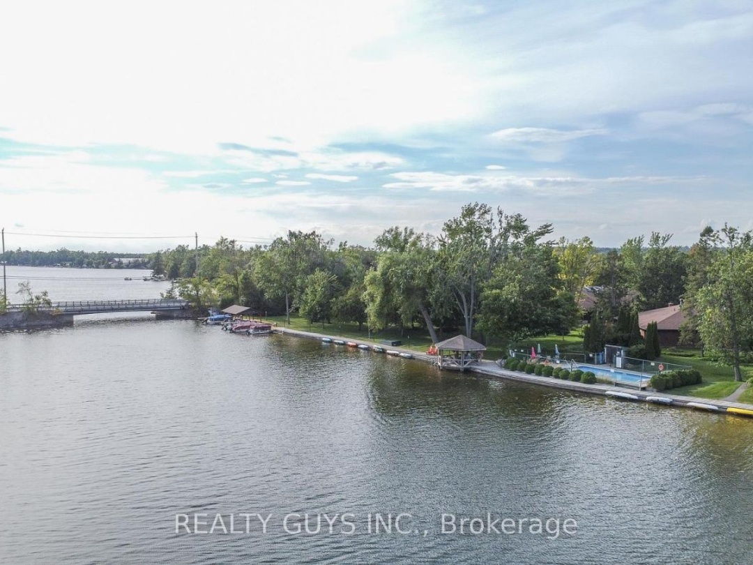 #204 - 200 EAST STREET S, 