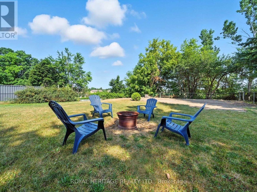 125 ELM TREE ROAD N, 