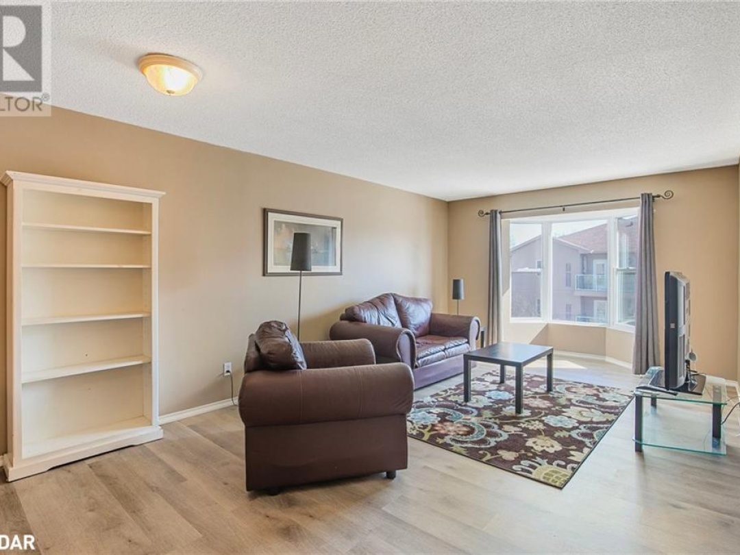 107 Bond Street Unit# 303, Orillia