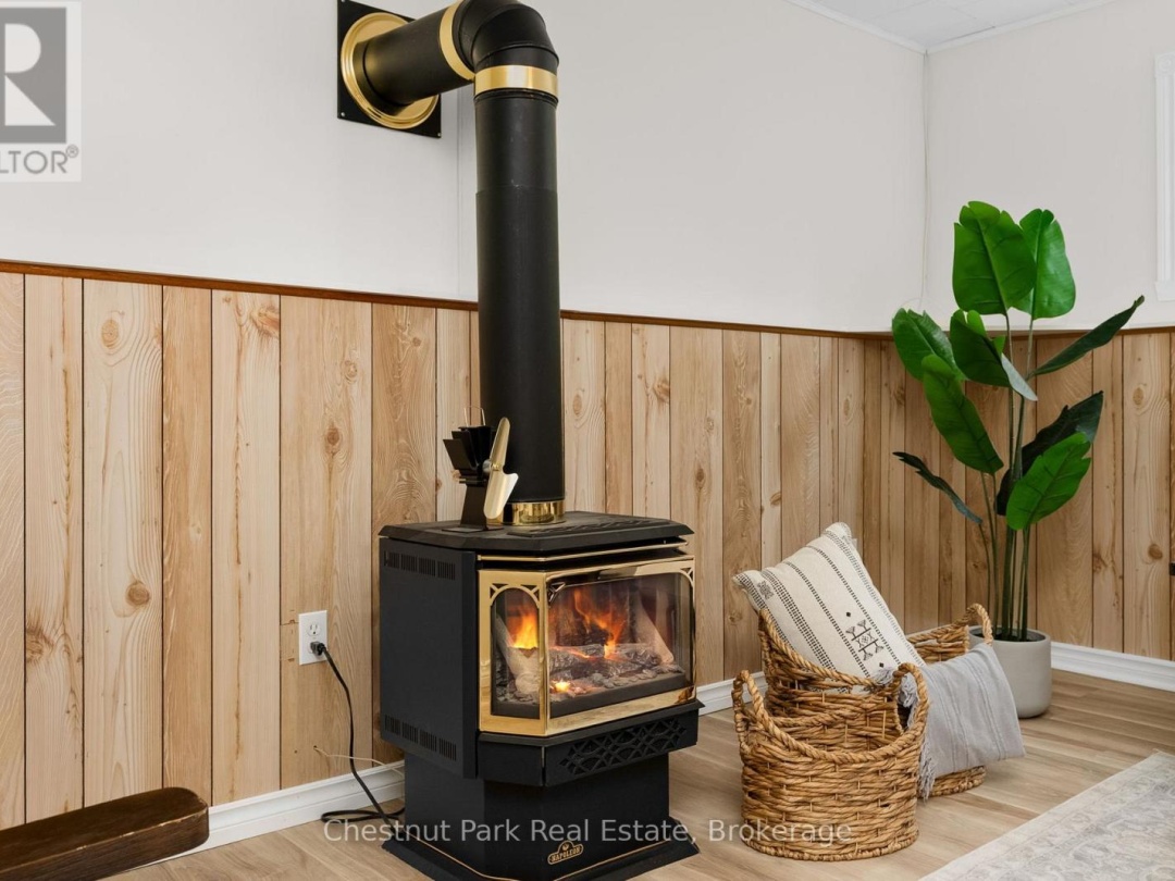 20 HILLTOP DRIVE, 
