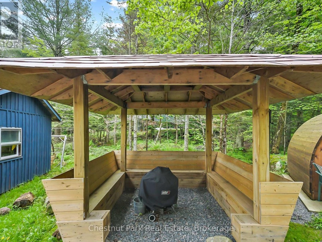 1002 LEECH LAKE POINT ROAD, 