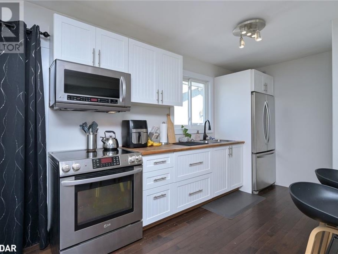 5653 12 Highway, Ramara