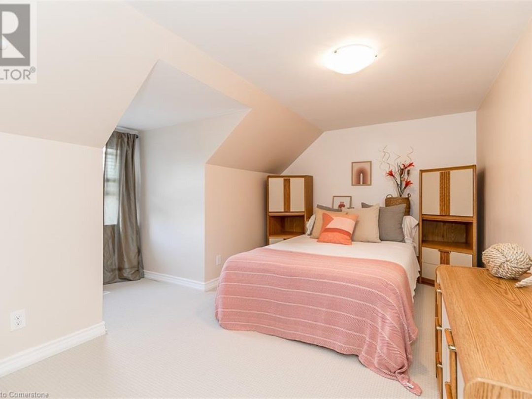 1032 Base Line Road, Severn Bridge