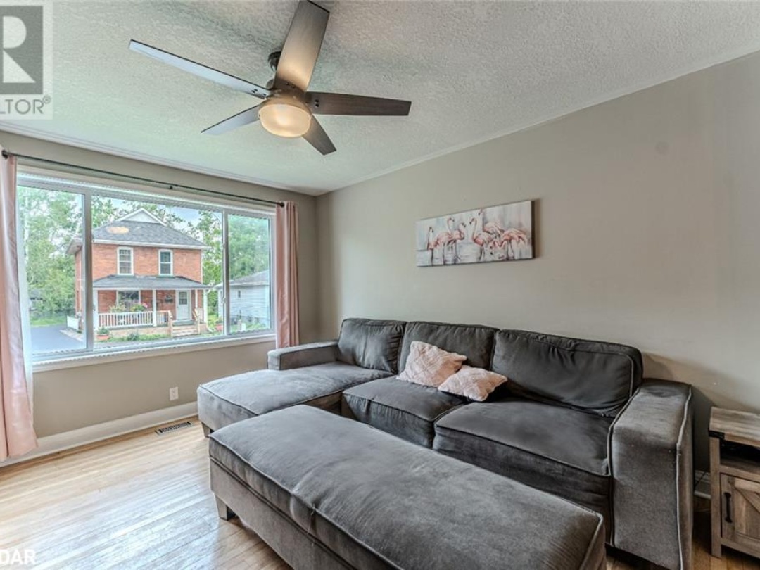 142 DUFFERIN Street, 