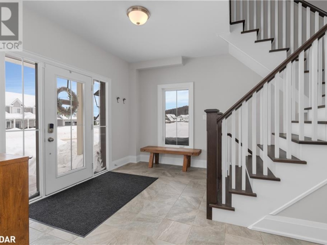 12 Thoroughbred Drive, Oro-Medonte
