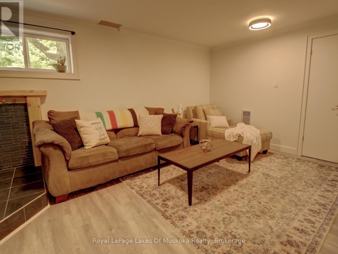 38 FLORENCE STREET W, 