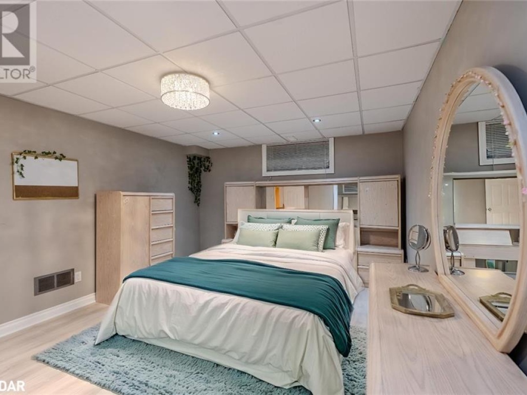 4653 Kurtis Drive, Ramara