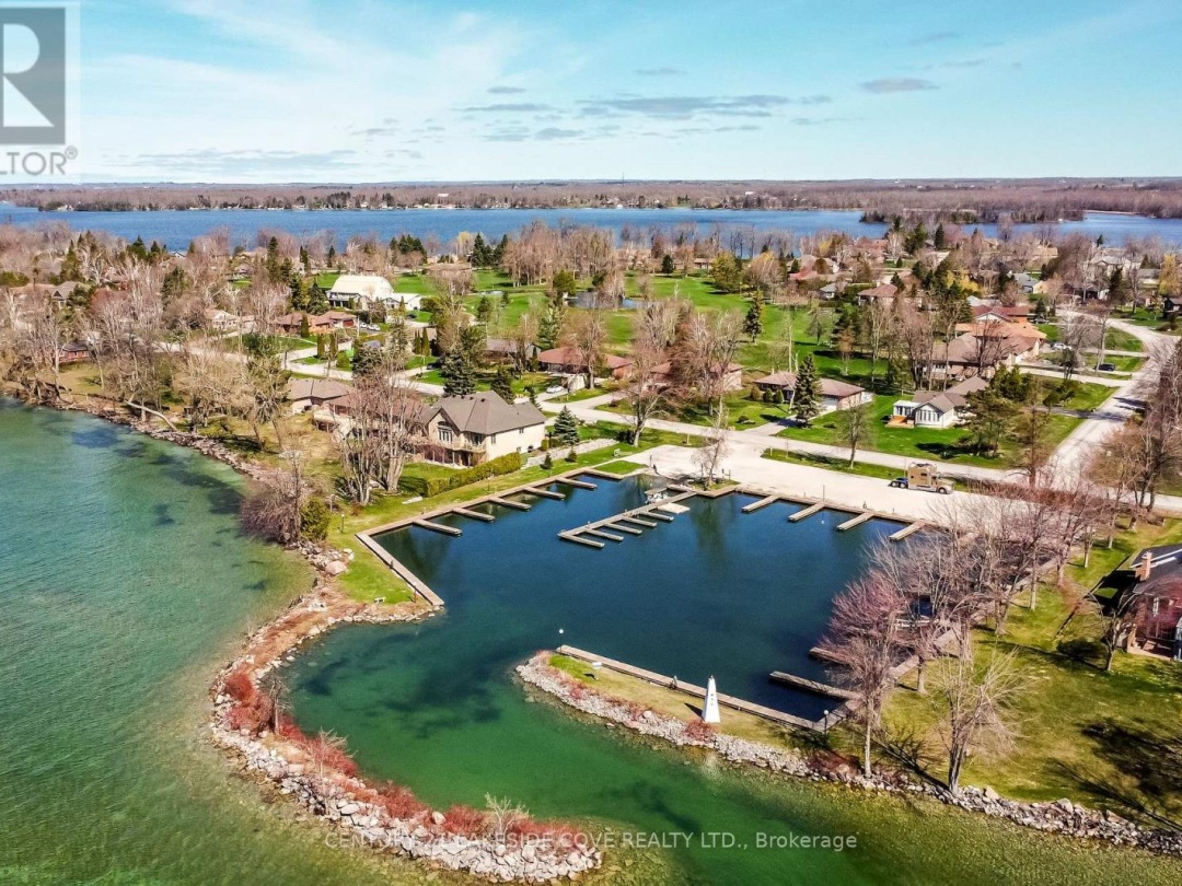 121 Bayshore Drive, Lake Simcoe