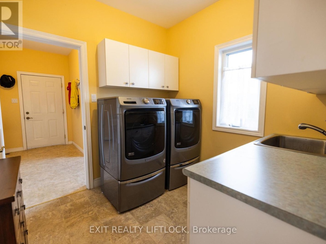 129 STINSON'S BAY ROAD, 