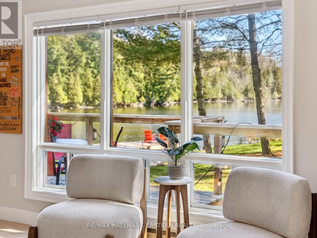 1025 Dickies Lane, Gooderham Lake