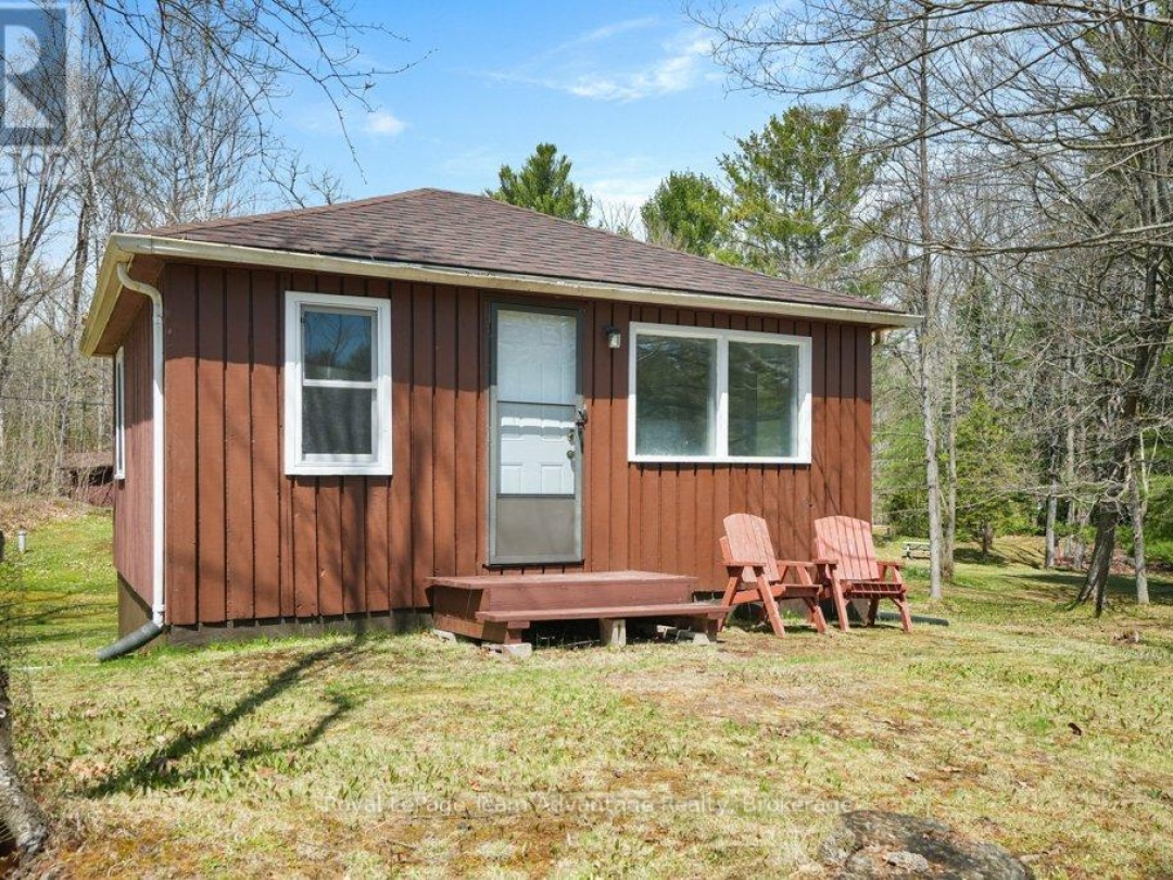 11 Birch Lane, Harris Lake
