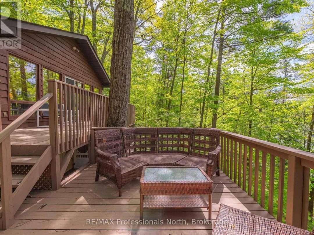 1023 Maiden Trail, Bob Lake