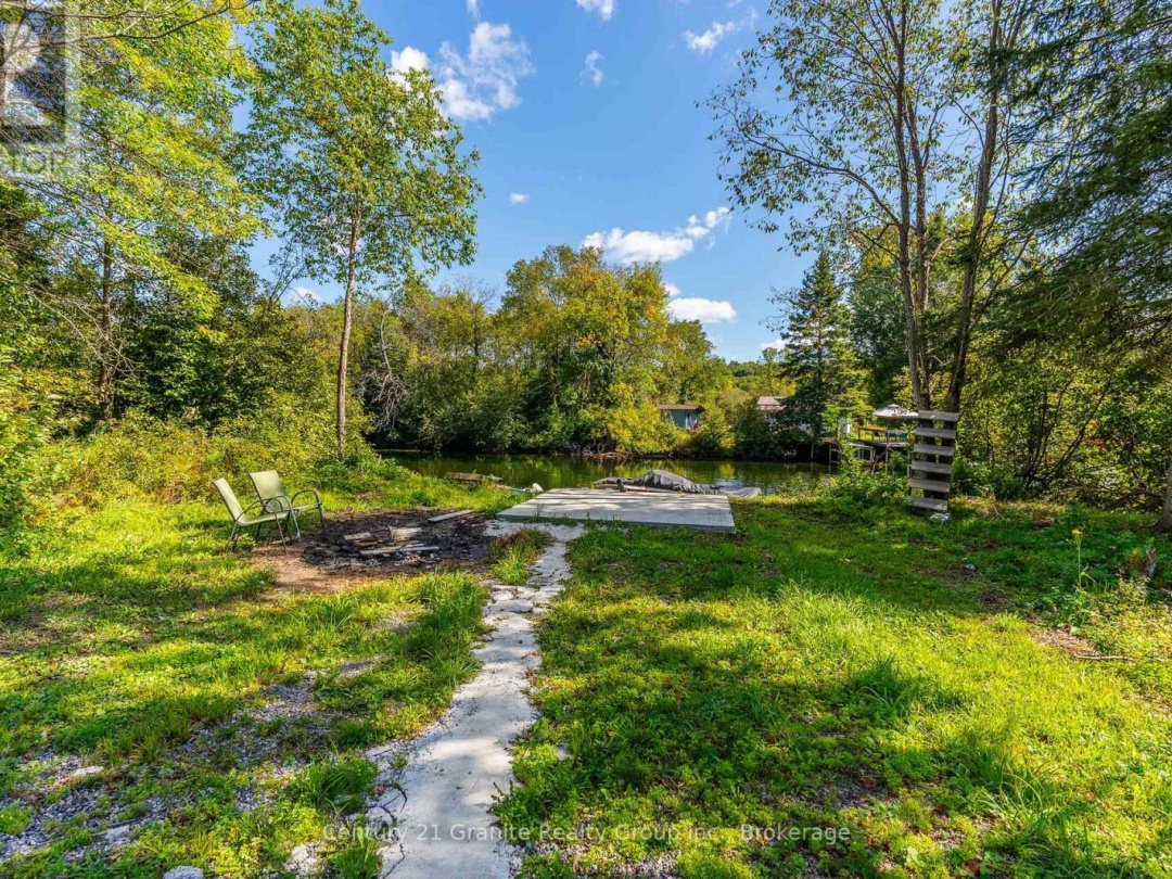 4324 Deep Bay Road, Gull Lake