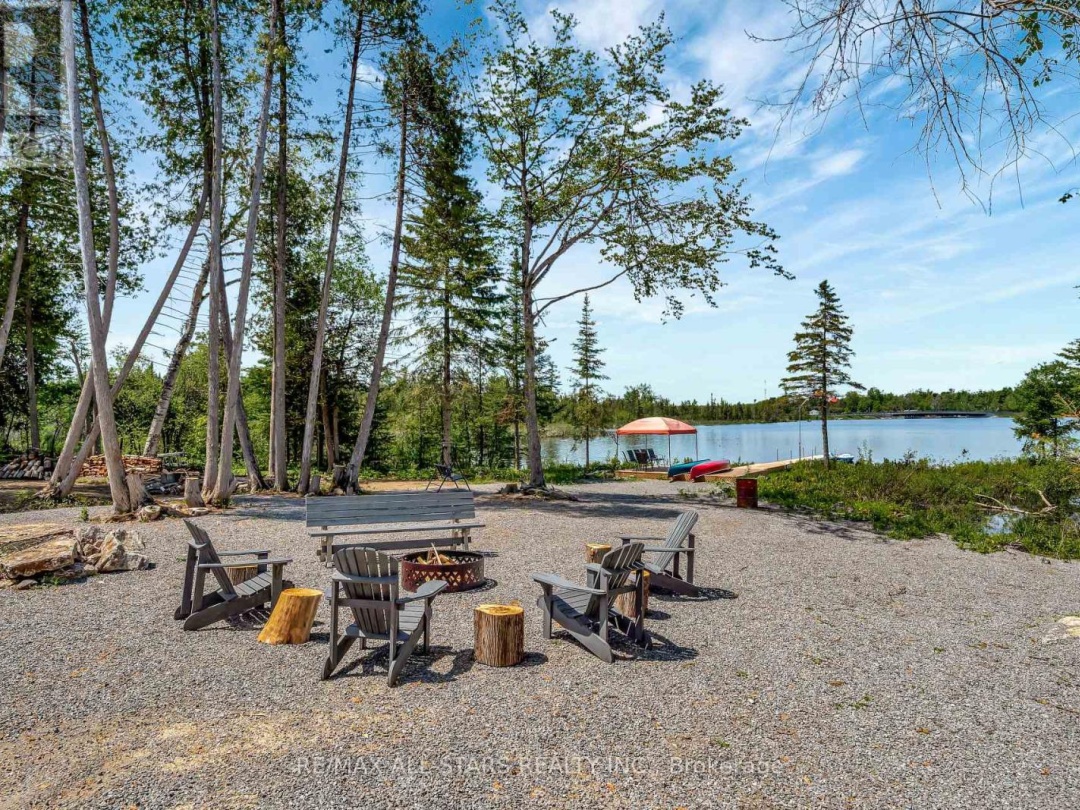 15 Berry Lane, Sturgeon Lake