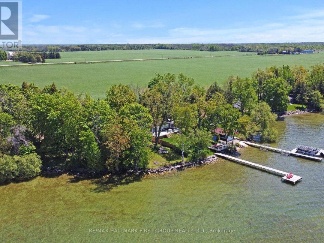 2196 Lakeshore Drive, Lake Simcoe