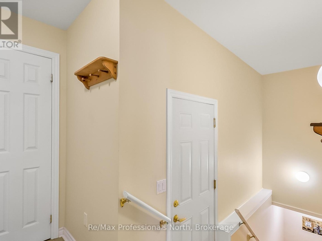 136 HEDGEWOOD LANE, 
