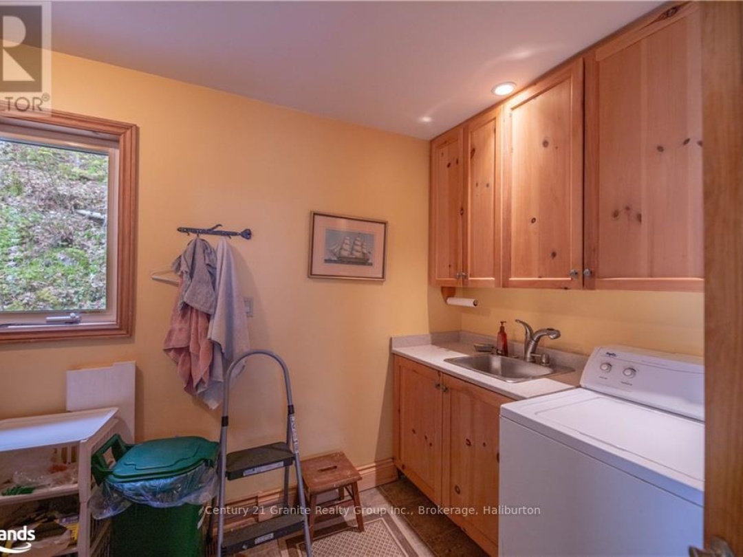 1016 Pegg Drive, Kennisis Lake