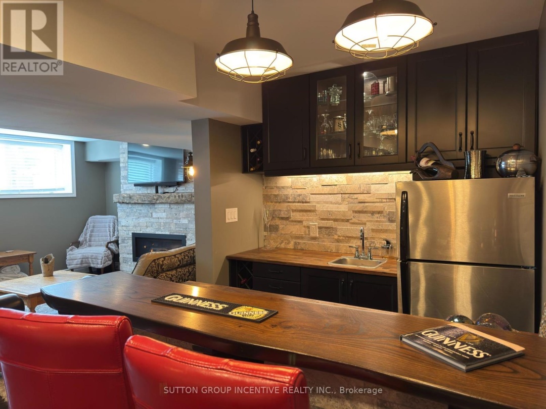 22 THOROUGHBRED DRIVE, 