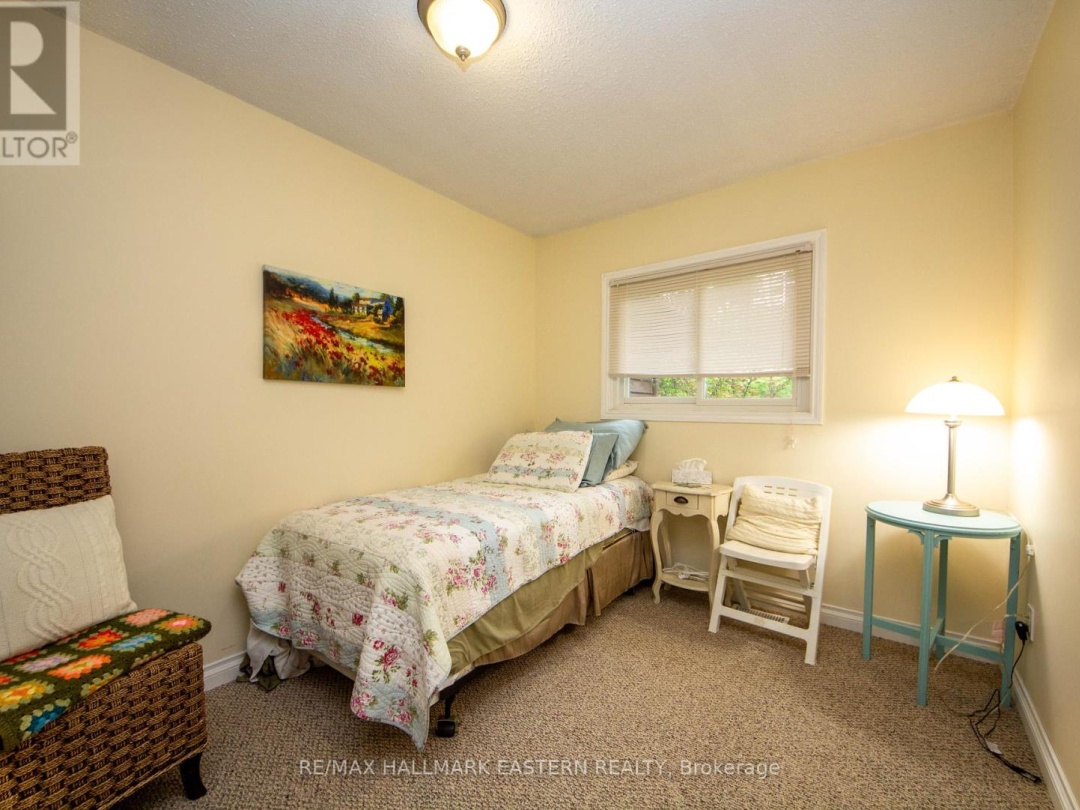 12 ALPINE CRESCENT, 