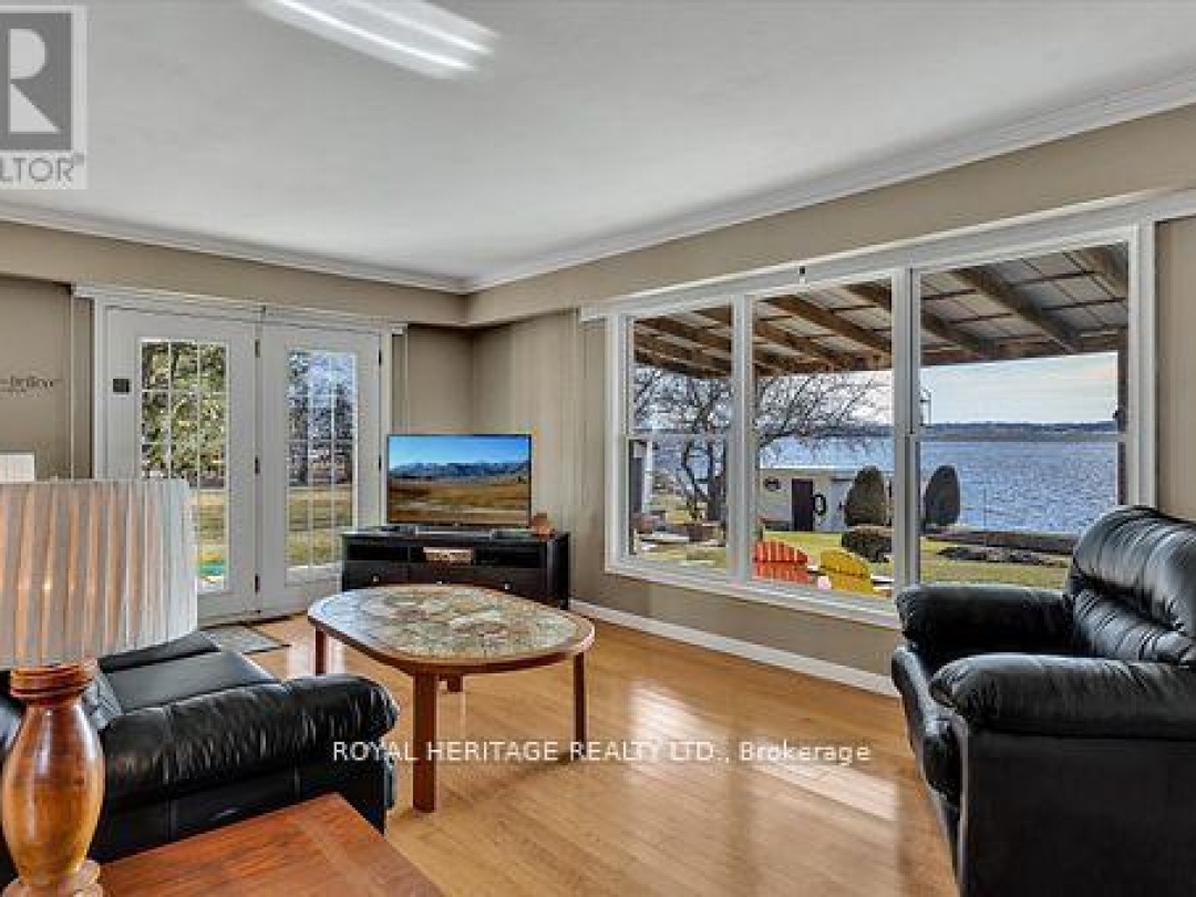 111 Beehive Drive, Sturgeon Lake
