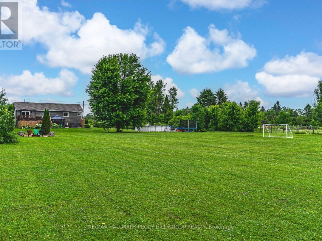 285 WARMINSTER SIDEROAD, 