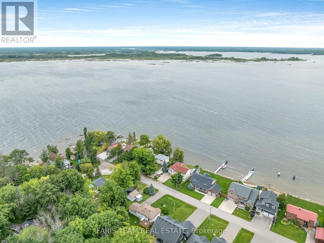 282 Robins Point Road, Georgian Bay
